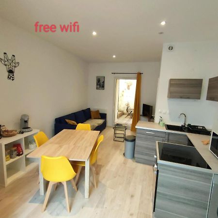 Patio Cosy Apartamento Thizy-les-Bourgs Exterior foto